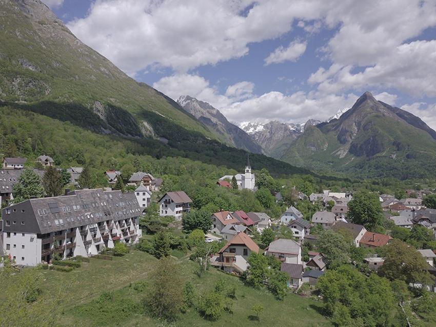 Apartment Soca Valley Bovec Eksteriør bilde